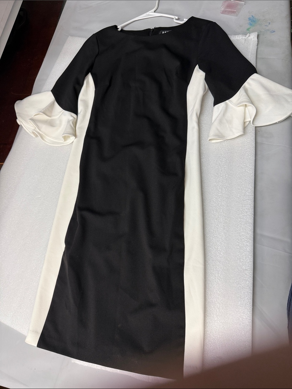DKNYC Black and White Midi Sheath Dress with Ruffle Sleeves